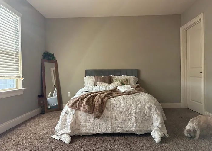 Homestay Lux Private Bedroom W Private Bath In Enchanting W Wifi, Ac
