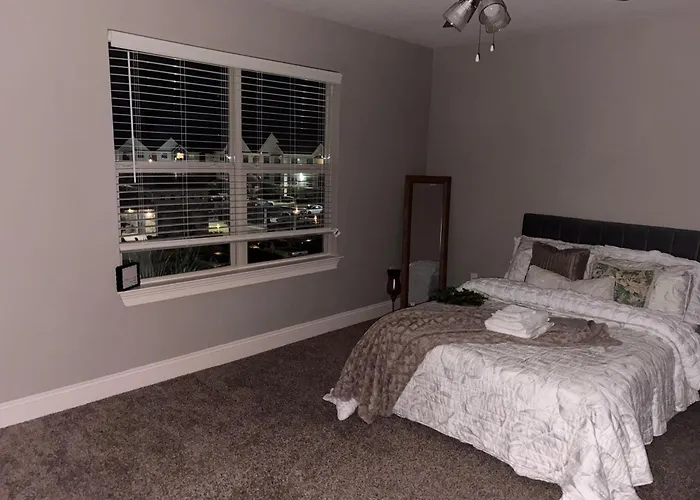 Homestay Lux Private Bedroom W Private Bath In Enchanting W Wifi, Ac Pensacola